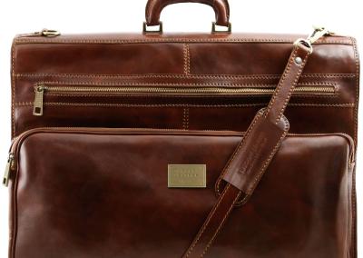 Ruda Unisex odinis kostiumų dėklas krepšys vyrams ir moterims Natūralios odos odinis prabangus brangus  prabangus verslo krepšys kostiumams iš odos, puikiai tiks komandiruotėms, kelionėms, atostogoms. Brangi verslo dovana verslo partneriams, direktorei, verslininkei, vadovei, viršininkiai.