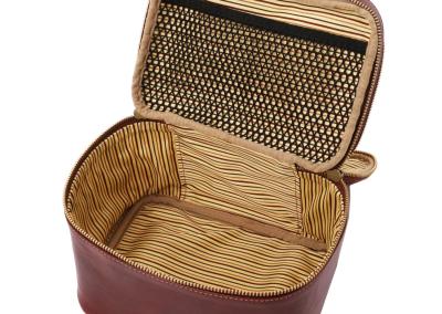 Ruda Unisex odinis XXX vyrams ir moterims Natūralios odos odinis prabangus brangus  smulkmeniška ir minimalistinė dovana komandiruotėms ar atostogoms. Donava Kalėdų proga vyrui tėvo dienai, sūnui.