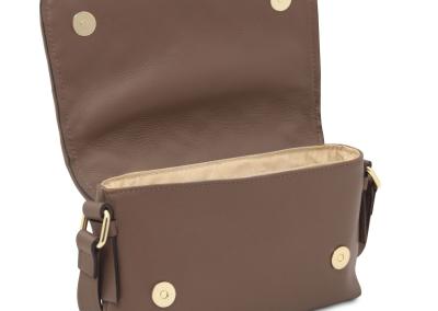 dark taupe  tamsiai pilkai ruda Unisex odinis krepšys per petį vyrams ir moterims Natūralios odos odinis prabangus brangus   tašė per petį vyrams ir moterims. Praktiška dovana teisės studentui, teisininkui, mokslininkui.